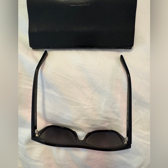 Saint Laurent Sunglasses - Picture 4 of 6